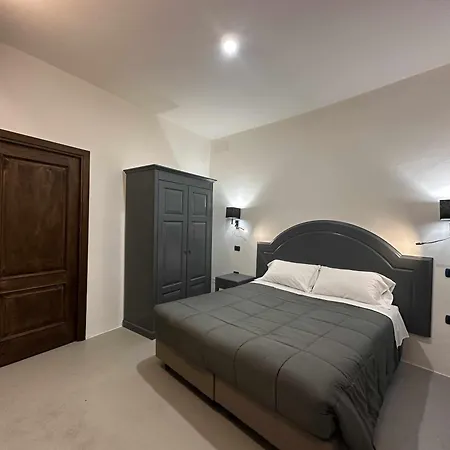 C&o Savoia Deluxe Pensión Cagliari