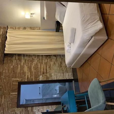 C&o Savoia Deluxe Pensión Cagliari